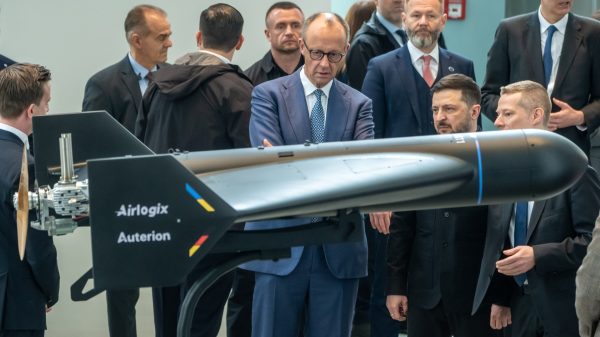 Heute war der ukrainische Präsident Wolodymyr Selenskyj zu Regierungskonsultationen beim deutschen Bundeskanzler Friedrich Merz in Berlin zu Gast und informierte sich über deutsch-ukrainische Entwicklungen.