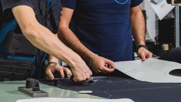 Fertigung bei SXP: Das italienische Unternehmen liefert seit Jahren Körperschutzausrüstung an Mehler – nun wird es als Mehler Protection Italia Teil der Gruppe.