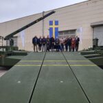 Die schwedische Beschaffungsbehörde Försvarets Materielverk (FMV) hat am 5. März die Lieferung von weiteren amphibischen Brücken- und Fährsystemen M3 von General Dynamics European Land Systems–Bridge Systems beauftragt.