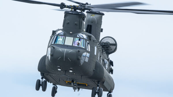 Die erste CH-47F Block II wurde heute an die U.S. Army übergeben, die bis zu 465 ihrer Chinook in diese Konfiguration umrüsten will.