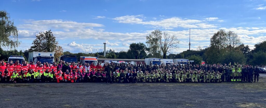 Knapp 100 Soldatinnen und Soldaten und weitere rund 200 Kräfte von zivilen Hilfsorganisationen nahmen an der Übung LoKi24 teil.