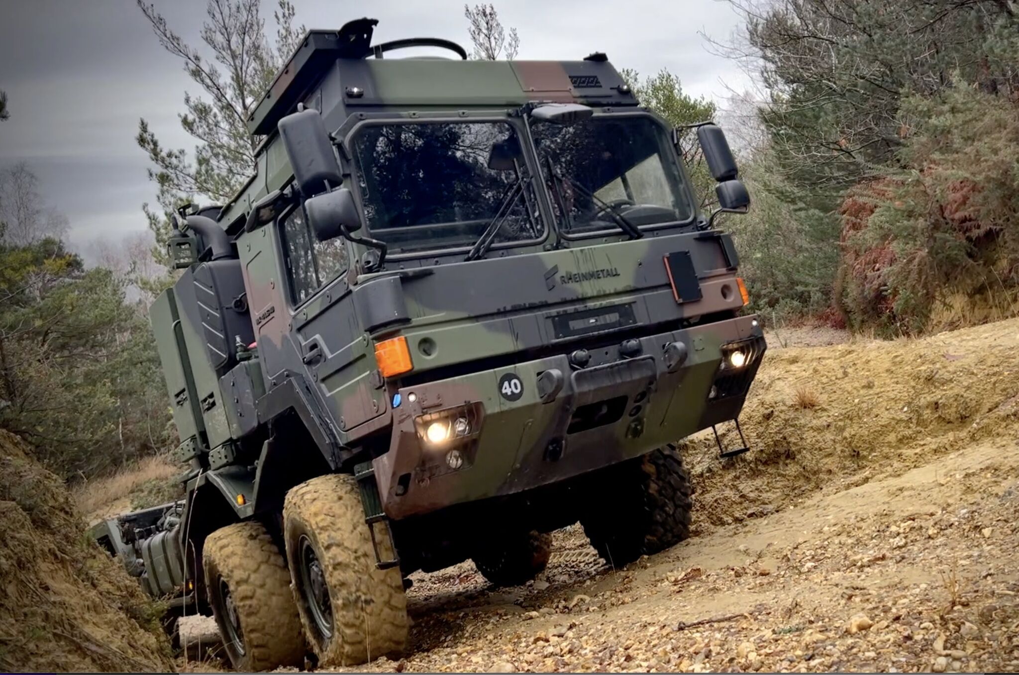 Die logistischen Fähigkeiten der British Army werden durch 500 Lkw der HX-Familie von Rheinmetall MAN Military Vehicles (RMMV) weiter ausgebaut.