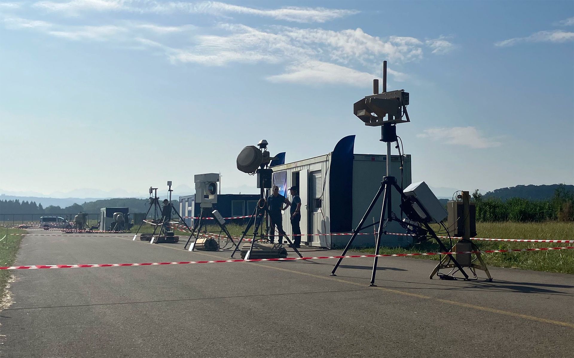 Versuchsaufbau in der Schweiz: Schweizer Armee rüstet mit neuen Abwehrsystemen gegen Minidrohnen auf.