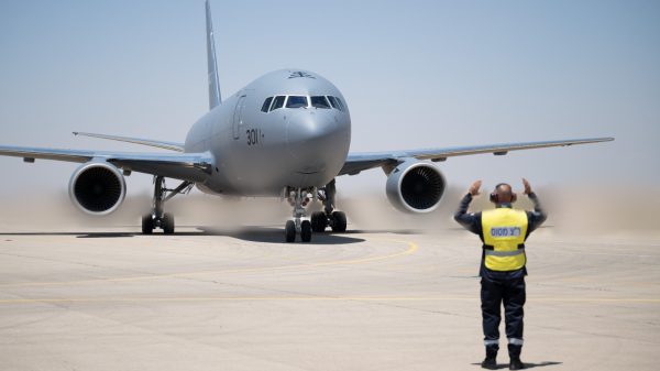 Das erste Luftbetankungsflugzeug vom Typ Boeing KC-46A landete kürzlich auf dem israelischen Luftwaffenstützpunkt Nevatim.