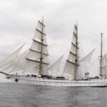 Das Segelschulschiff „Gorch Fock“ der Bundeswehr vor der Isle of Lewis (Nordküste Schottlands).