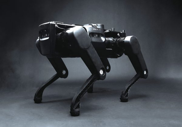 Area 9: Mit der RX-1 stellte Helsing heute eine Forschungsplattform in Form eines Schreitroboters vor.