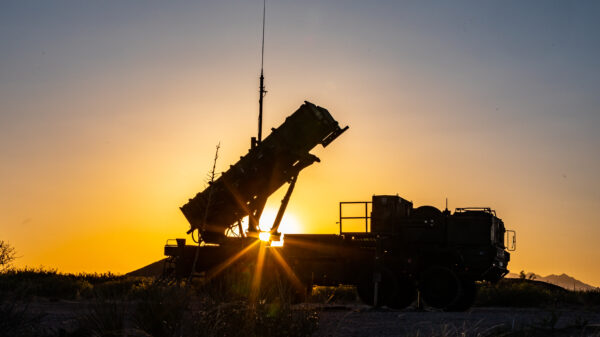 Deutschland Ein Startgerät des Flugabwehrraketensystems Patriot vom Taktischen Aus- und Weiterbildungszentrum Flugabwehrraketen der Luftwaffe USA steht bei Sonnenuntergang in der Wüste in Fort Bliss/El Paso.