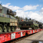 Bahnverladung der Leopard 2 A6 Panzer für die Ukraine an der Verladerampe in Bergen-Belsen.