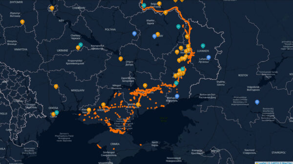 Traversals fusioniert mehrere Datenquellen um ein möglichst genaues Bild der aktuellen Lage zu erstellen. Hier werden z.B. russsiche Stellungssysteme auf der Karte angezeigt.