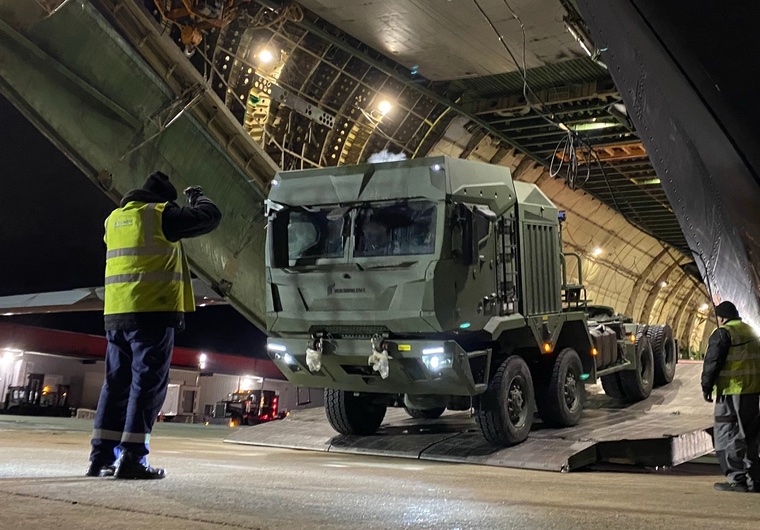 Rheinmetalls Tochterfirma American Rheinmetall Vehicles und das Partnerunternehmen GM Defense LLC haben drei Prototypen für die erste Phase des Common Tactical Truck (CTT)-Programms der U.S. Army ausgeliefert.