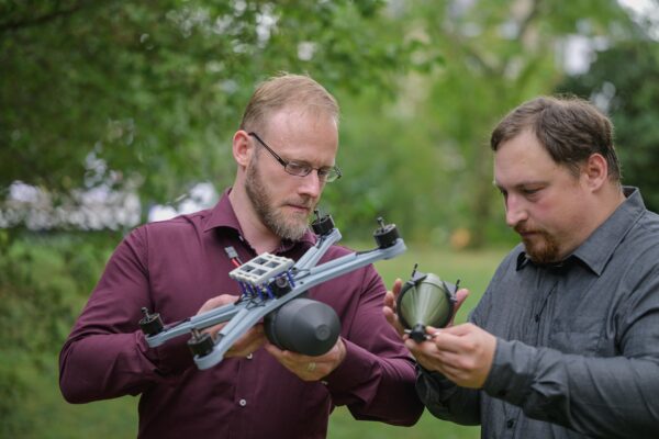 Donaustahl entwickelte als erstes Unternehmen in Deutschland „Loitering Munition“ und mit der Maus eine durch und durch deutsche Drohne, welche weltweit nachgefragt wird.