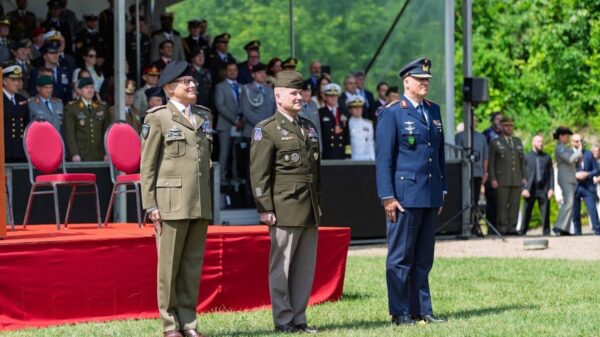 Kommandoübergabe im JFC Brunssum (v.l.n.r.): Guglielmo Miglietta, General Christopher G. Cavoli und General Ingo Gerhartz.