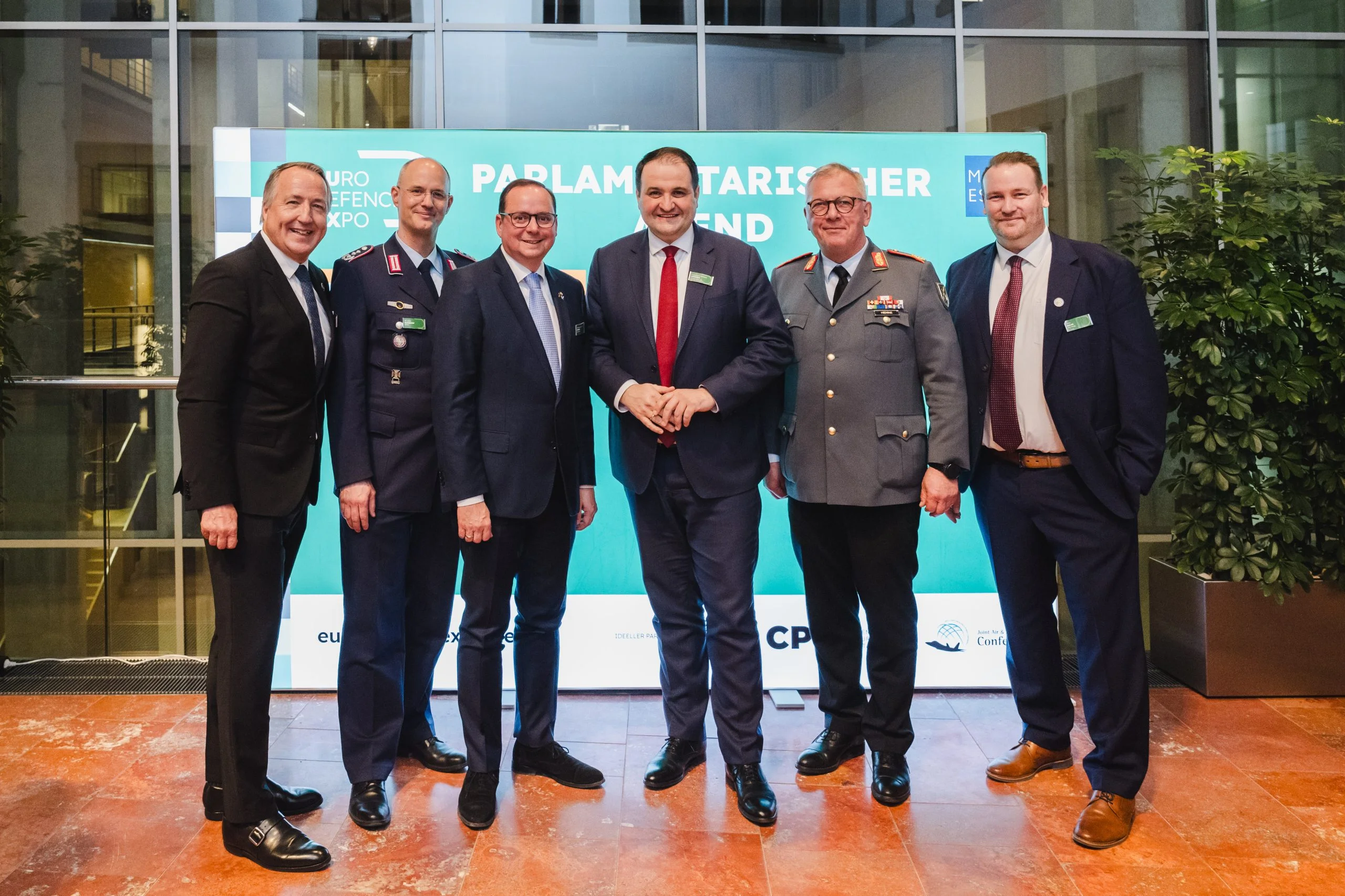 200 Tage bis Messestart: EUDEX bringt Politik, Militär und Industrie zusammen.