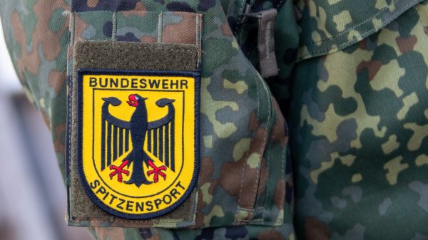 Nahaufnahme vom Patch Bundeswehr Spitzensport eines Soldaten.