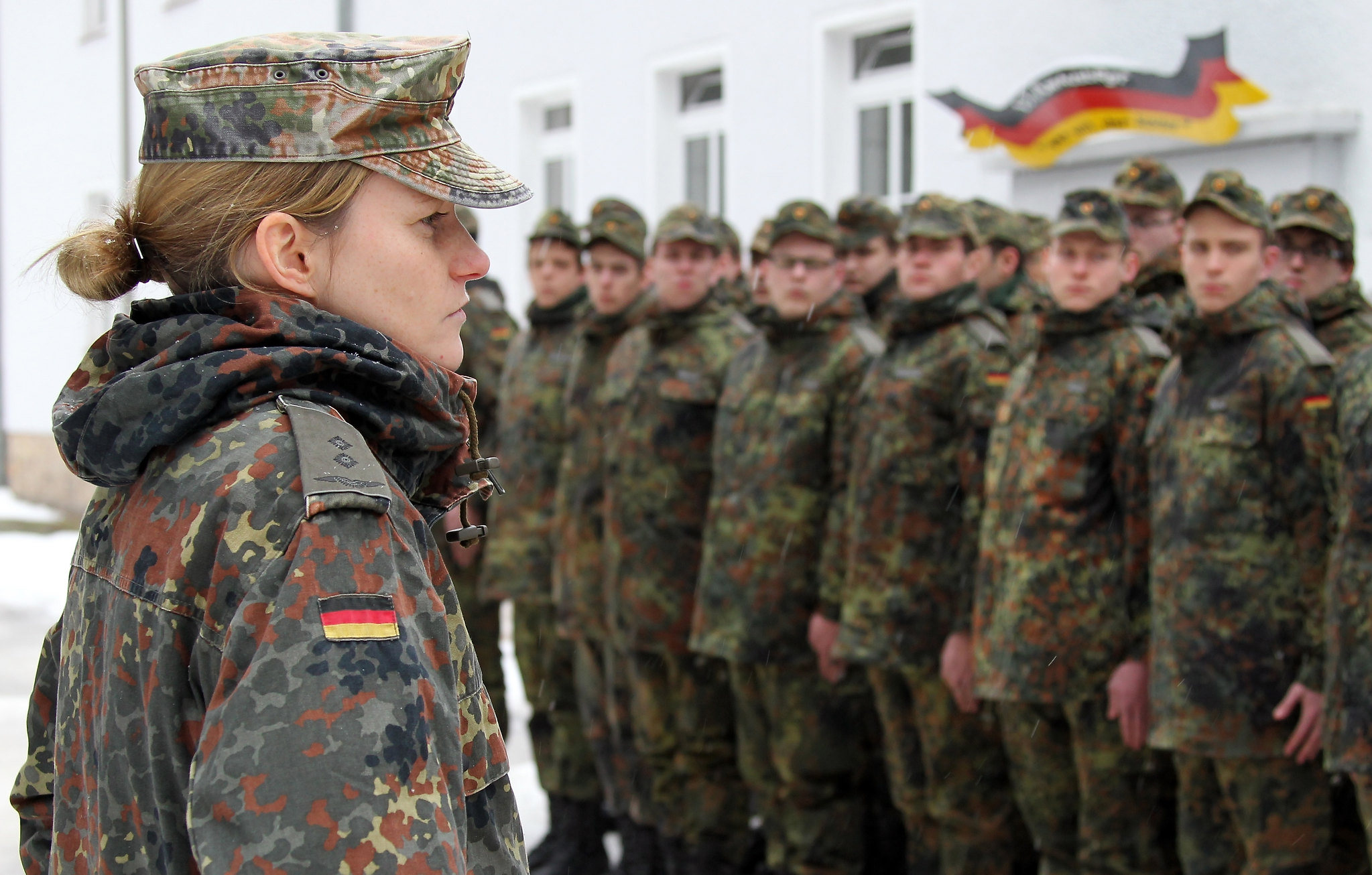 Ein Zug der letzten Wehrpflichtigen der Bundeswehr im Jahr 2011. Diese Strukturen müssen für den Fall der Landesverteidigung wieder aufgebaut werden.