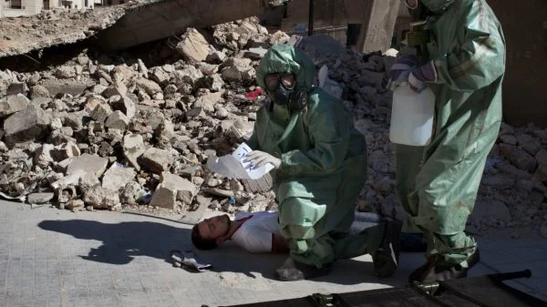 Nach dem Sturz von Bashar al-Assad im Dezember 2024 identifizierte die Organisation für das Verbot chemischer Waffen (OPCW) mehr als 100 Standorte in Syrien, die mit chemischen Waffen in Verbindung stehen.