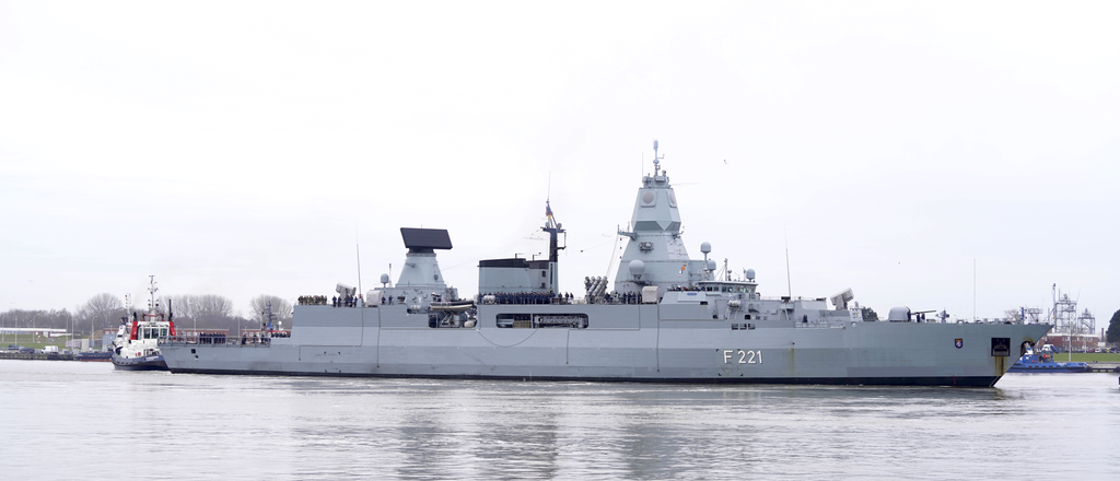 Auslaufen der Fregatte Hessen am 8. Februar 2023, die sich der heute gestarteten EU-Mission EUNAVFOR Aspides im Roten Meer und im Persischen Golf anschließen soll.
