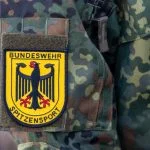 Das Patch Bundeswehr Spitzensport. Für die Olympischen Winterspiele 2026 wurden 76 Spitzensportler der Bundeswehr nominiert.