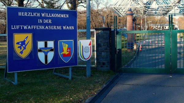 Eingang zur Luftwaffenkaserne in Köln-Wahn, wo es den ersten Sabotageverdacht bezüglich der Trinkwasserversorgung gegeben hatte.