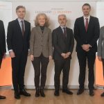 Generalkonsul Kušlys, Außenminister Budys, Prof. Kern, Prof. Masala, Mitarbeiter von Prof. Masala Bluhm, Oberst Henkelmann (v.l.n.r.)