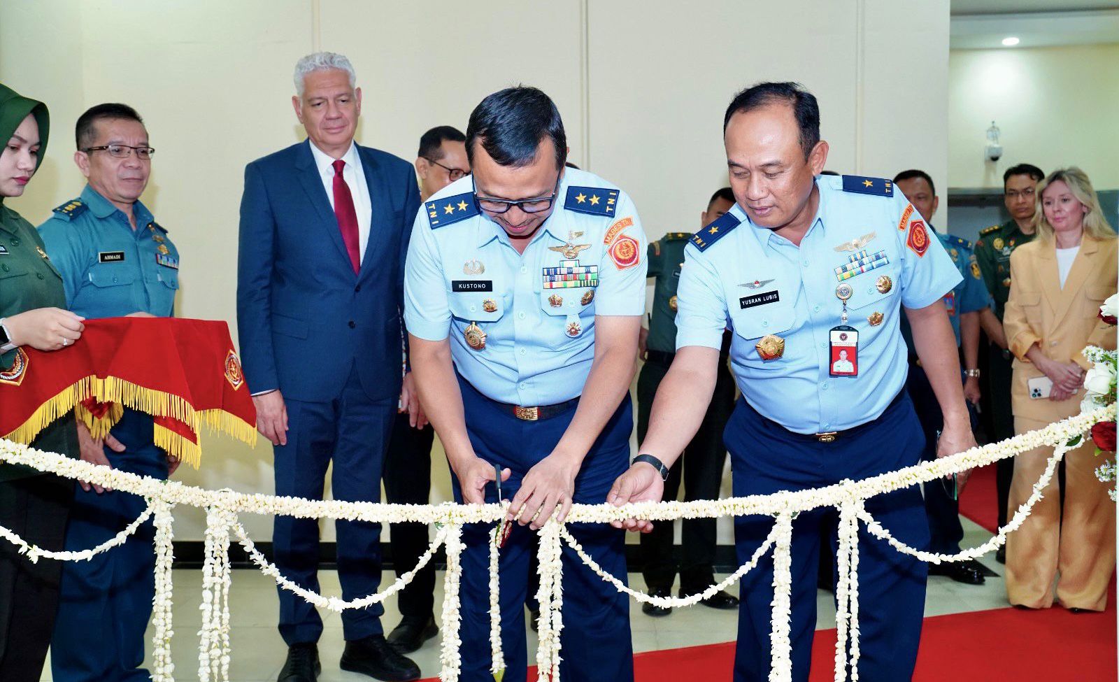 Einweihung des System Interoperability Kodal (SIK) Programms von SCYTALYS für die indonesischen Streitkräfte (TNI) im Beisein von Unternehmens-Präsident Dimitris Karantzavelos.