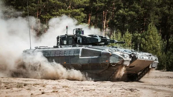 Die Getriebe von RENK werden u.a. im hier zu sehenden Schützenpanzer Puma zum Einsatz kommen.