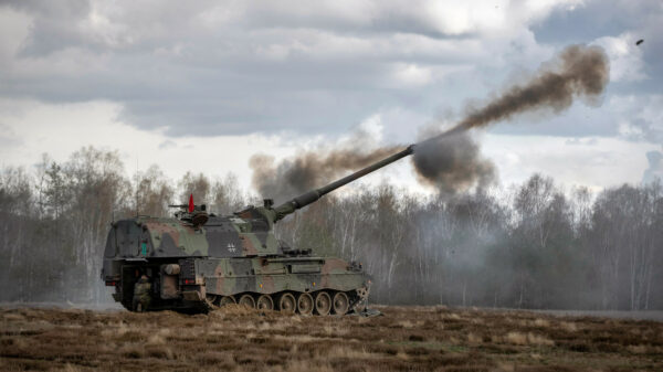 Die Erfahrungen aus dem Ukraine-Krieg zeigen den immensen Bedarf an Artilleriemunition aufgrund des enormen Verbrauchs.