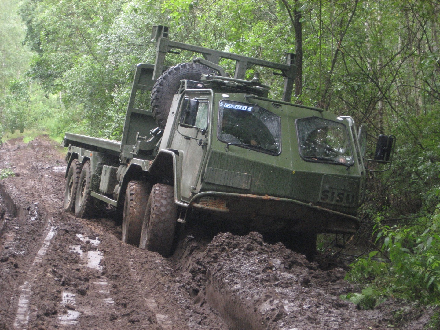 8x8-Chassis des Typs SISU E13TP
