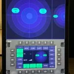 Orbit hat einige der weltweit fortschrittlichsten Audio-Managementsysteme entwickelt, die 3D-Audio, adaptive Geräuschunterdrückung, hervorragende Klangqualität und vollständige Konformität mit den strengsten militärischen Standards bieten.
