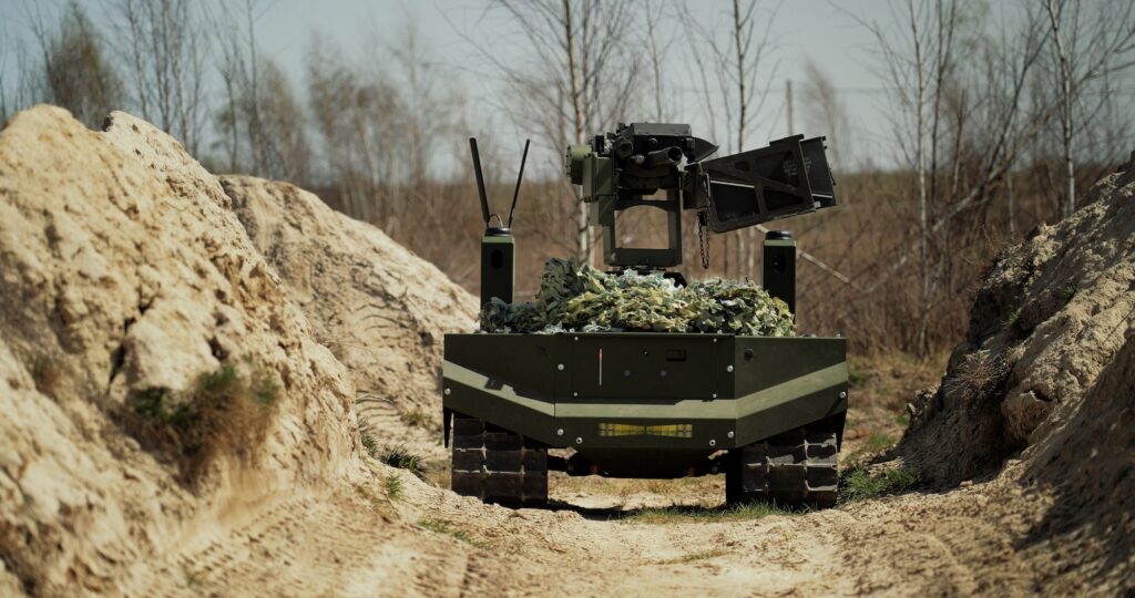 In der Ukraine eingesetzter Kampfroboter Gereon von ARX Robotics. Unter anderem durch eine Partnerschaft mit Helsing wurde die Intelligenz der Systeme erweitert.
