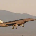 Das halbautonome Kampfflugzeug YFQ-44A.