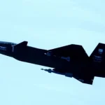 Integration und Schießtest des Laserlenksystems LGK-82 von ASELSAN auf der unbemannten Kampfdrohne Bayraktar KIZILELMA.