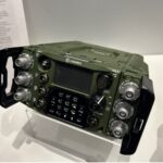 Auch das FALCON IV AN/PRC-167 soll demnächst in der Bundeswehr genutzt werden. Auch hier handelt es sich um ein Zwei-plus-Eins-Kanal-Funkgerät mit V/UHF-Multiband Fähigkeiten und der WRAITH Wellenform. (Foto: AF)