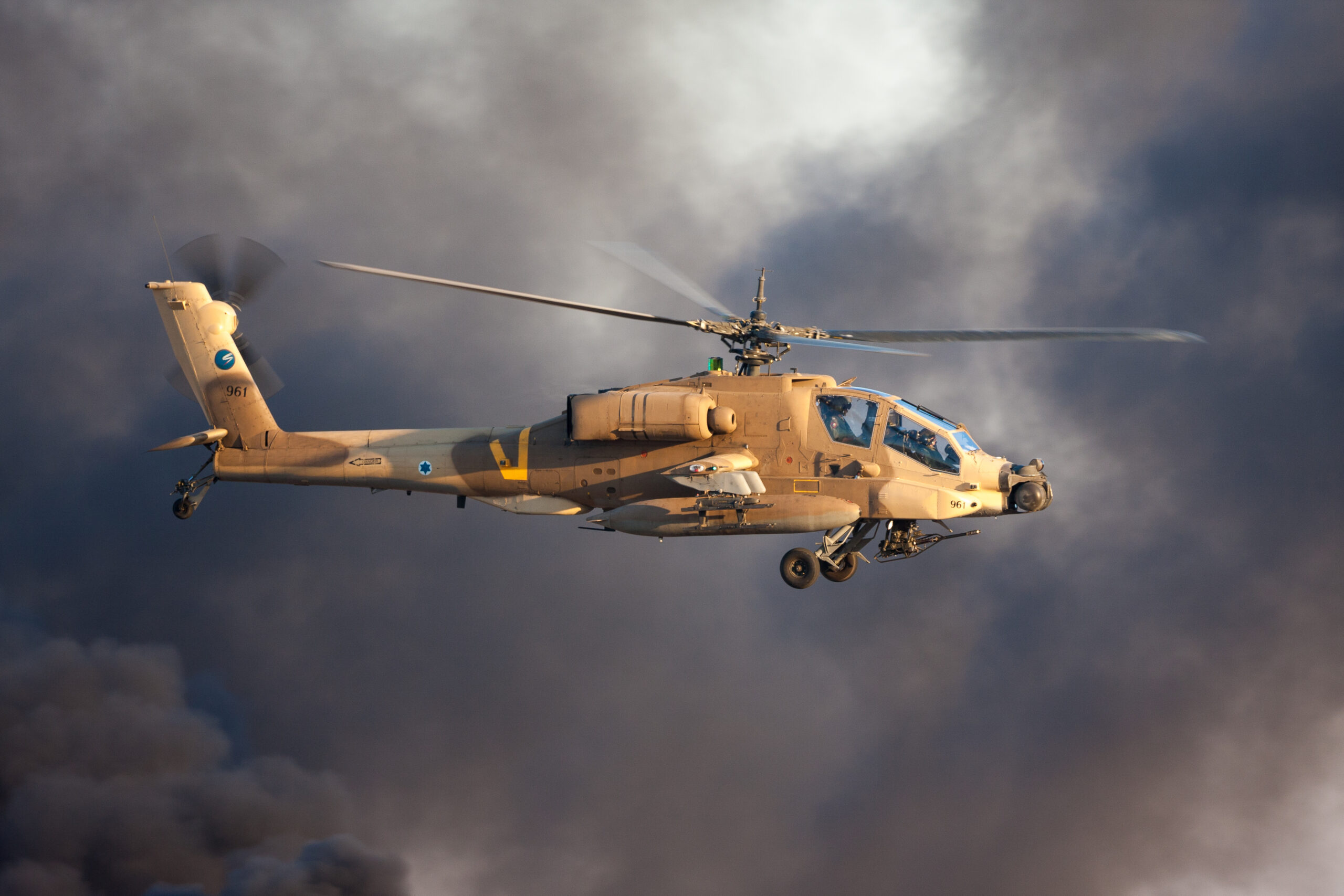 µDIRCM: Kompaktes Schutzsystem für Apache-Hubschrauber