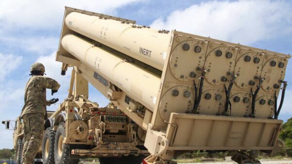 Terminal High Altitude Area Defense (THAAD) -Systemtrainer. (Armeefoto von Capt. Adan Cazarez)