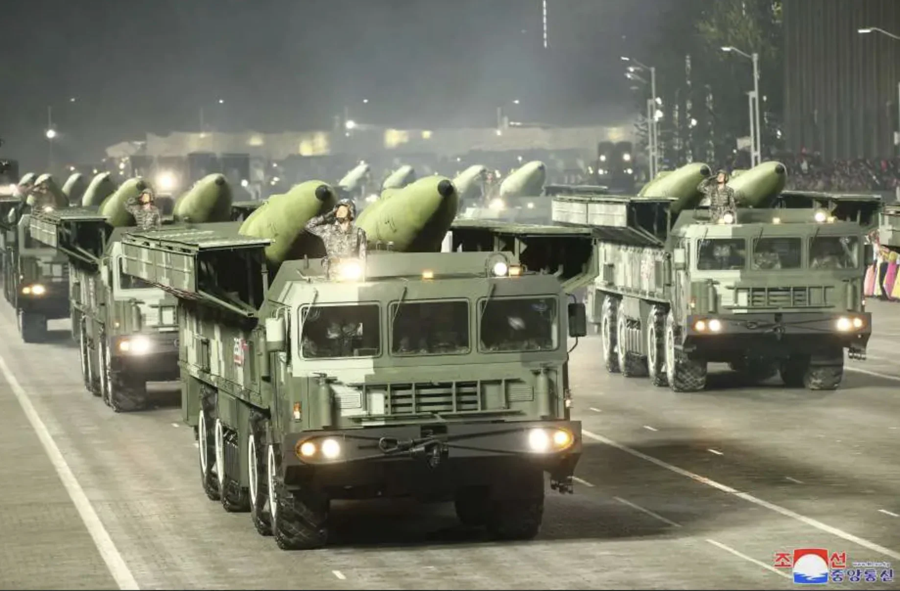 Iran: KN-23 auf einer Militärparade in Nordkorea.