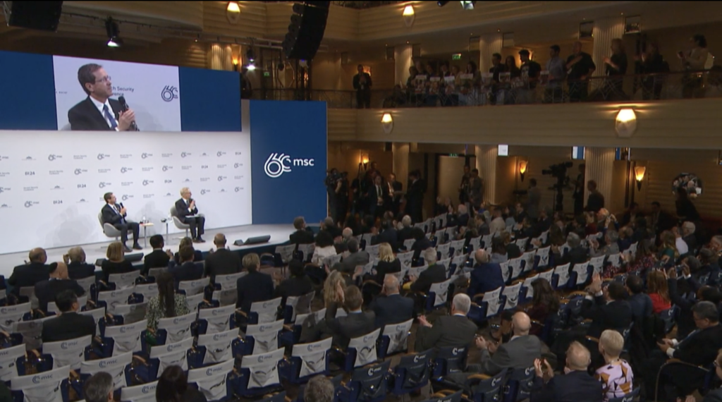 Israels Präsident Herzog auf der Sicherheitskonferenz in München zum Thema Frieden im Nahen Osten.