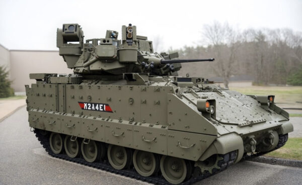 Die Bradley-Schützenpanzer der U.S. Army erhalten das aktive Schutzsystem Iron Fist APS des israelischen Herstellers Elbit Systems.