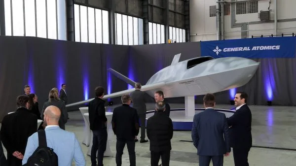 General Atomics Europe (GA-Europe) und General Atomics Aeronautical Systems, Inc. (GA-ASI) haben am Sonderflughafen Oberpfaffenhofen ihr Konzept für eine europäische Version des unbemannten Kampfflugzeugs der Gambit-Serie präsentiert.