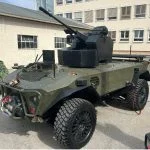 KNDS präsentiert fortschrittliche Land-Missionslösungssysteme: CENTURIO Robotersystem hier mit der ARX20-Bewaffnung.