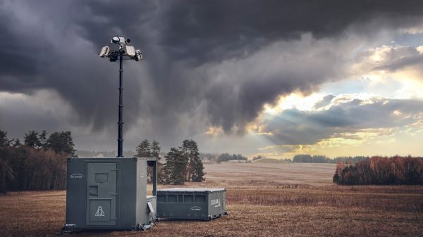 Diehl testete den Einsatz sowohl seines Kinetic Defence Vehicles (KDV) als auch der eMissile CICADA, die Teil des Systems Sky Sphere ist, auf seine Wirksamkeit gegen Drohnenangriffe.