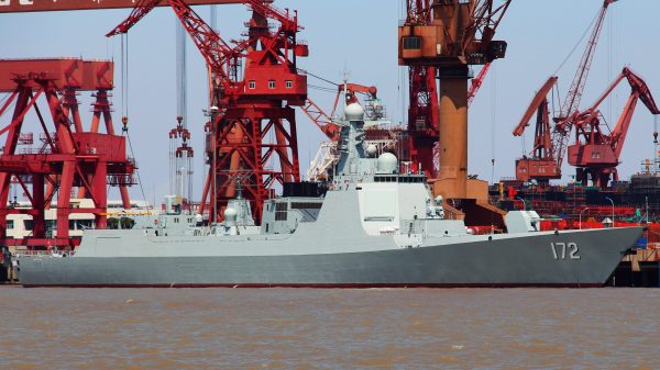 Bei den Einsätzen in der Nähe des Persischen Golfs setzte China u.a. Zerstörer des Typs 052D, wie die Kunming, ein.