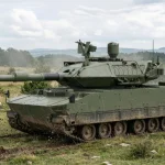 Der mittlere Kampfpanzer CFL-120 Karpat nutzt das Kaplan-Fahrgestell und den Hitfact MkII 120-mm-Turm.