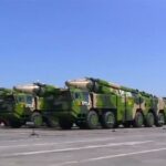 Auch Riad kauft sie: Mehrere DF-21D bei einer chinesischen Parade im Jahr 2015.