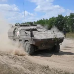 Der BOXER-Krankenwagen bietet der Besatzung das gleiche Schutzniveau wie die Infanterievariante BOXER.