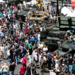 Der Tag der Bundeswehr in Mayen fand auf dem Marktplatz der Stadt und damit als einziger außerhalb einer Bundeswehrliegenschaft statt. Insgesamt lockte der Standort Tausende Interessierte an Bundeswehr/Maiwald