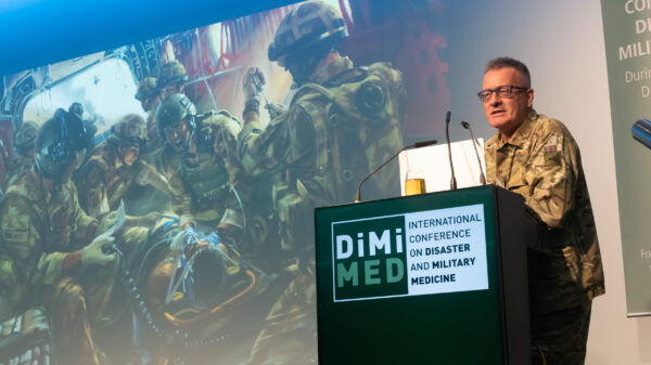 Colonel Paul Parker, Facharzt für Trauma- und orthopädische Chirurgie der British Army auf der DiMiMED 2024 in Düsseldorf.