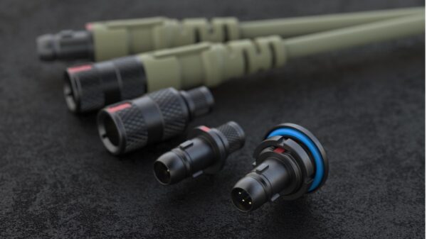 Die Fischer UltiMate 80 Nett Warrior kompatible Produktlinie wurde um einen Einbaustecker (vorne rechts) erweitert