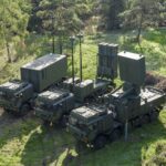 IRIS-T SLM mit den Systemkomponenten (v.l.n.r.) TOC, Launcher und Radar. Das Luftverteidigungssystem beweist in der Ukraine jeden Tag seine Wirksamkeit.