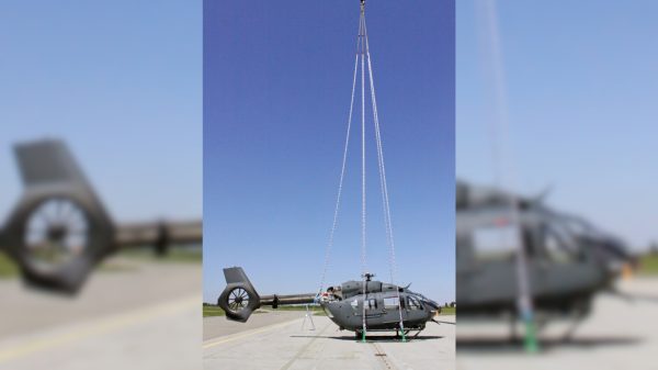Auch Hubschrauber sind kein Problem für die textile Kette DoNova PowerLift.